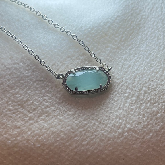 Kendra Scott Necklace - Picture 8 of 8